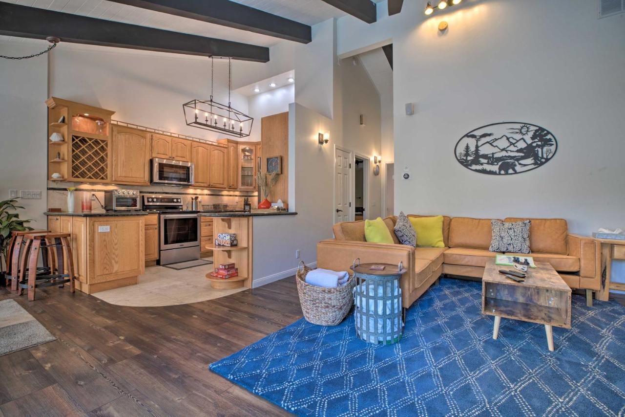 Epic Getaway With Shared Pool, Hot Tub *