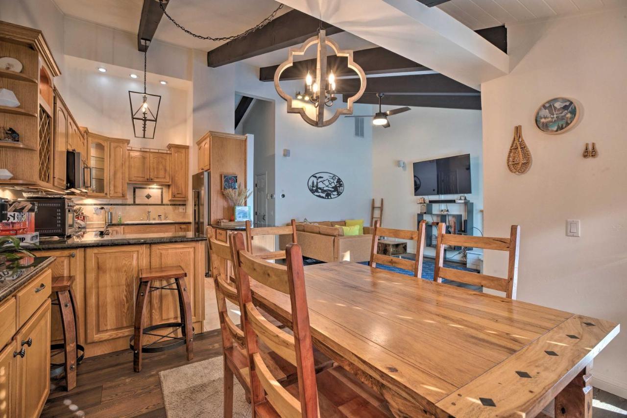 Hébergement de vacances Epic Getaway With Shared Pool, Hot Tub Mammoth Lakes